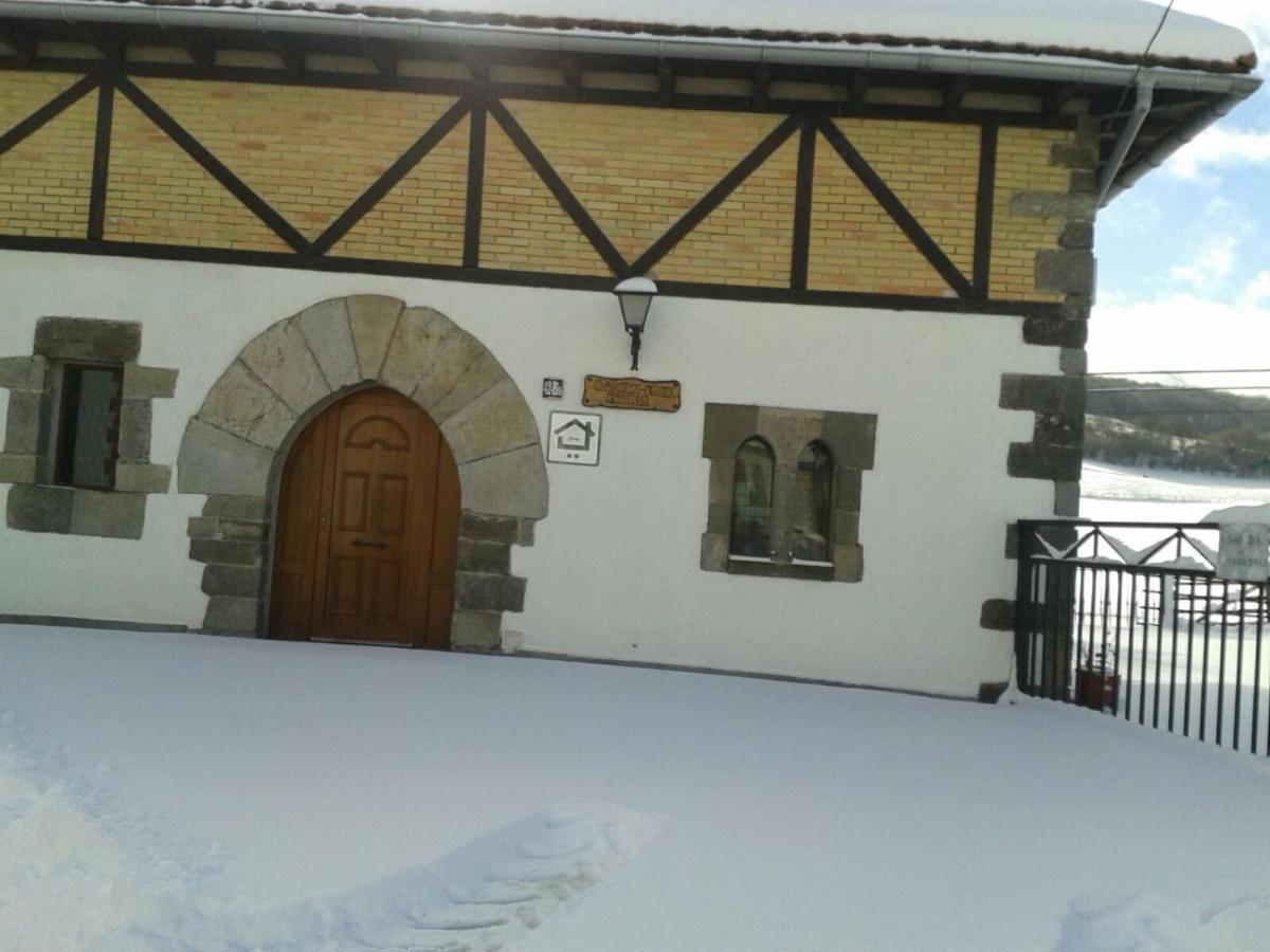 Casa Rural Oihan - Eder Apartment Espinal-Auzperri Exterior photo